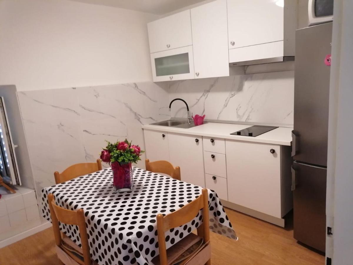 Downtown Dream Makarska Apartment Exterior foto